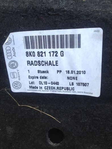Audi A4 front right fender liner