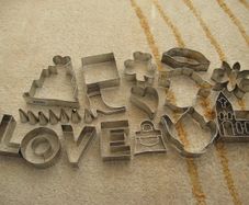 Cookie Cutters & Icing Nozzles