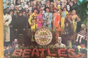 The Beatles : Sgt Pepper's / original 1967 pressing with cutouts