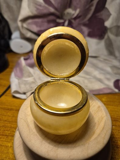 Vintage Mid Century Italian Alabaster Trinket / Jewelry Box With Flowers