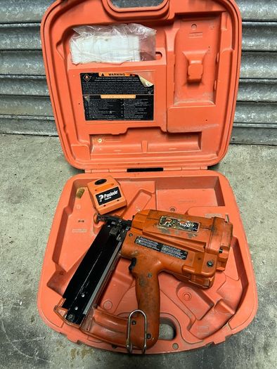 paslode IM 250 finishing nailer