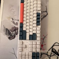 Trundle Red Dragon keyboard