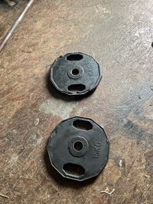 7ft Olympic bar plus 2 x 15kg weight plates