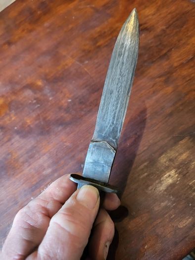 Hunting knife