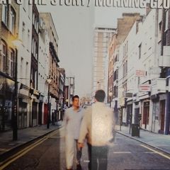 Oasis. ( What's The Story ) Morning Glory?