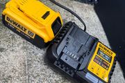 DeWalt 18V XR 4.0Ah Battery + 4A Charger