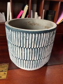 Flower pot
