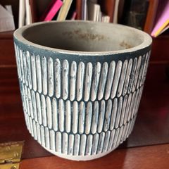 Flower pot