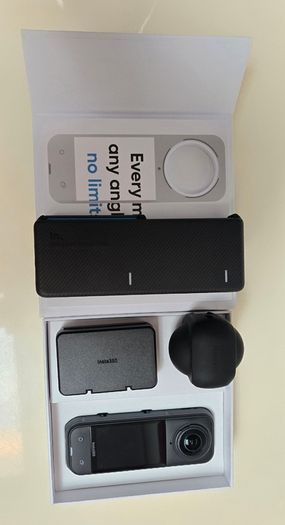 insta 360 x5 full kit