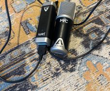 Apogee Mic and Jam