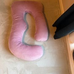 pregnancy pillow
