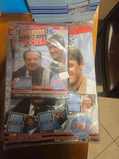 Only Fools And Horses Dvd And Magazines X 29 Complete With Advertising  Cards And Boards. See Photos For Same