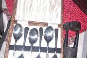6 Beautiful Old Silver Plated Teaspoons in Original Case nice condition, postage available or collection