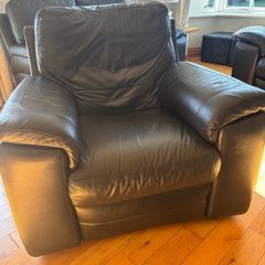 Leather suite 3-2-1