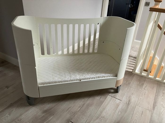GAIA Baby Serena Convertible Cot Bed