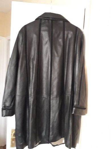 Leather Coat/GENUINE LEATHER Three Quarter Length Coat .. Size: 18 UK .. Final Price Drop