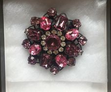 Pink & white decorative Jewel brooch