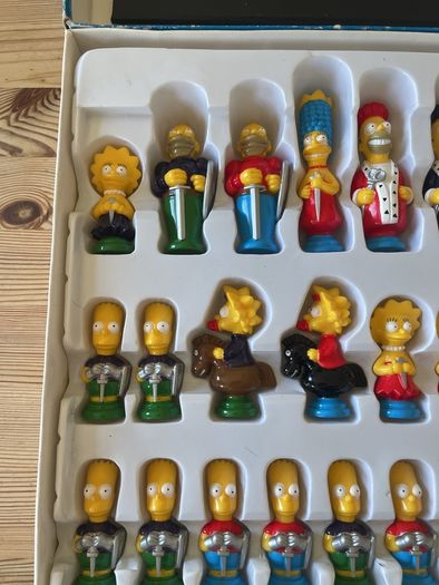 Vintage Simpsons 3-d Chess Set