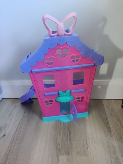 Minnie house free
