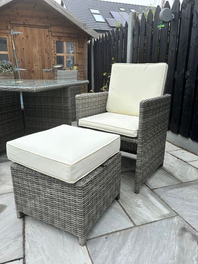 Hamilton 4 Seat Cube Outdoor Furniture Set with Glass Table