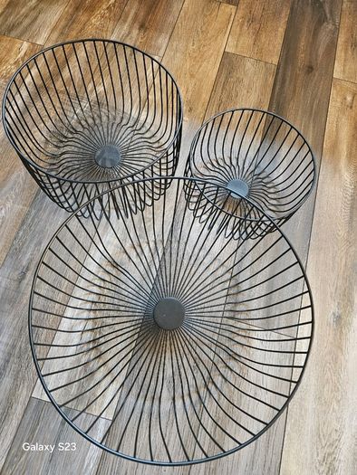 Wire storage baskets