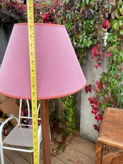 floor lamp