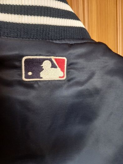 Yankees Majestic Bomber Jacket Size S, as new
