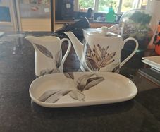 Mindy Brownes Teapot set
