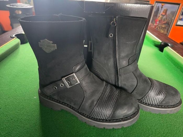 Harley Davidson Westmont boots size 8