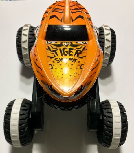 Hot Wheels Monster Trucks Unstoppable Tiger Shark