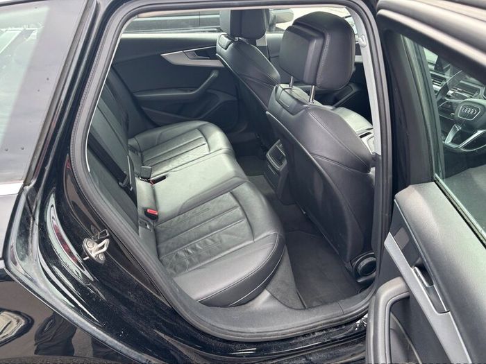 Quattro S-Tronic A4 Avant - 190PS