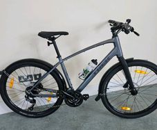 Trek dual sport hybrid bike.