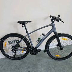 Trek dual sport hybrid bike.