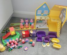 Peppa Pig House Set, Peppa's Outdoor Fun Slide & 22 Figures