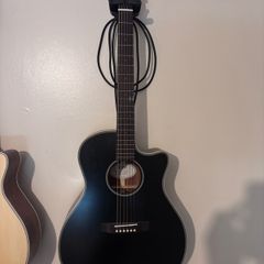 Cort 6 strong semi acoustic