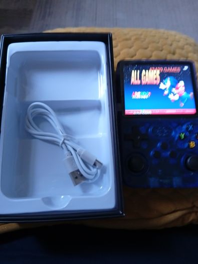R36S Handheld Console