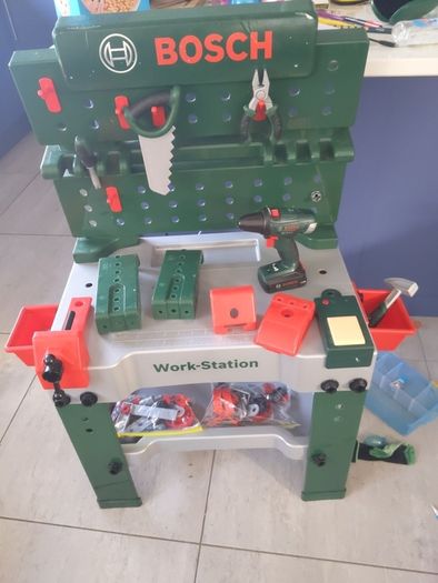 Bosch toy work station with functioning drill and other accessories