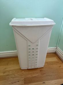 Laundry basket