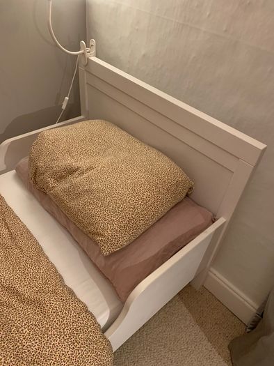 Childrens extendable single bed IKEA Sundvik