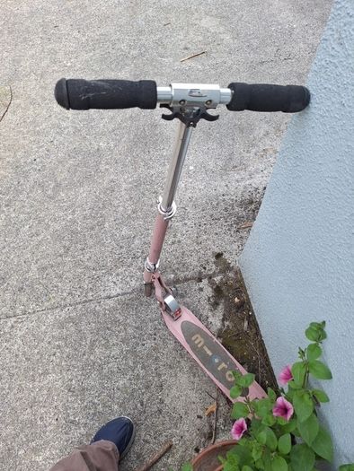 Pink Micro scooter