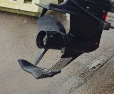 Hydroshield outboard fin