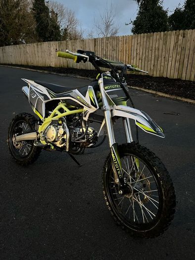 Dirt bike