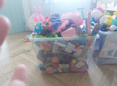 toys