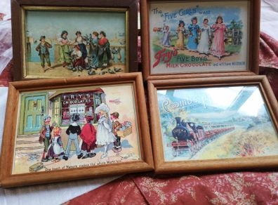 Lot of 4 small reproduction pictures with frame
