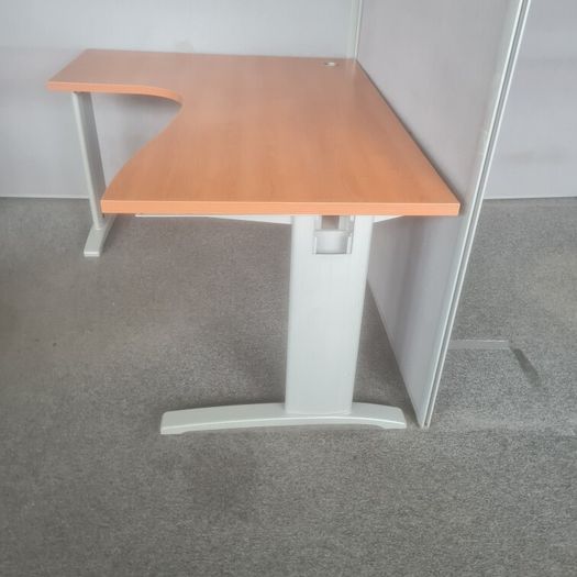 managers corner office desks