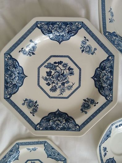 21 Royal Staffordshire  Old Pekin Blue and White Plates
