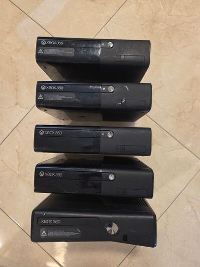 5 x Xbox 360 Consoles (Collection Only)