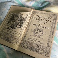 Charles Dickens