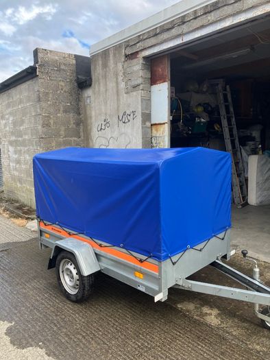 Camping trailer