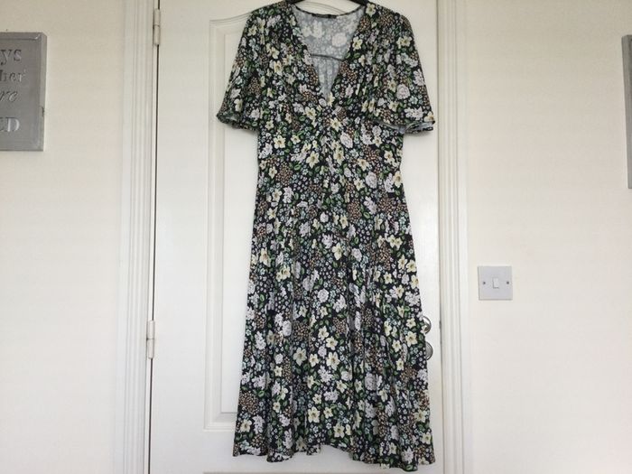 Dress Boohoo floral dress size 14